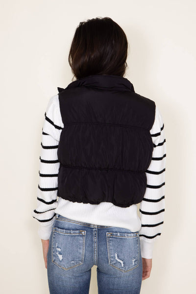 Love Tree Front Pocket Cropped Puffer Vest for Women in Black