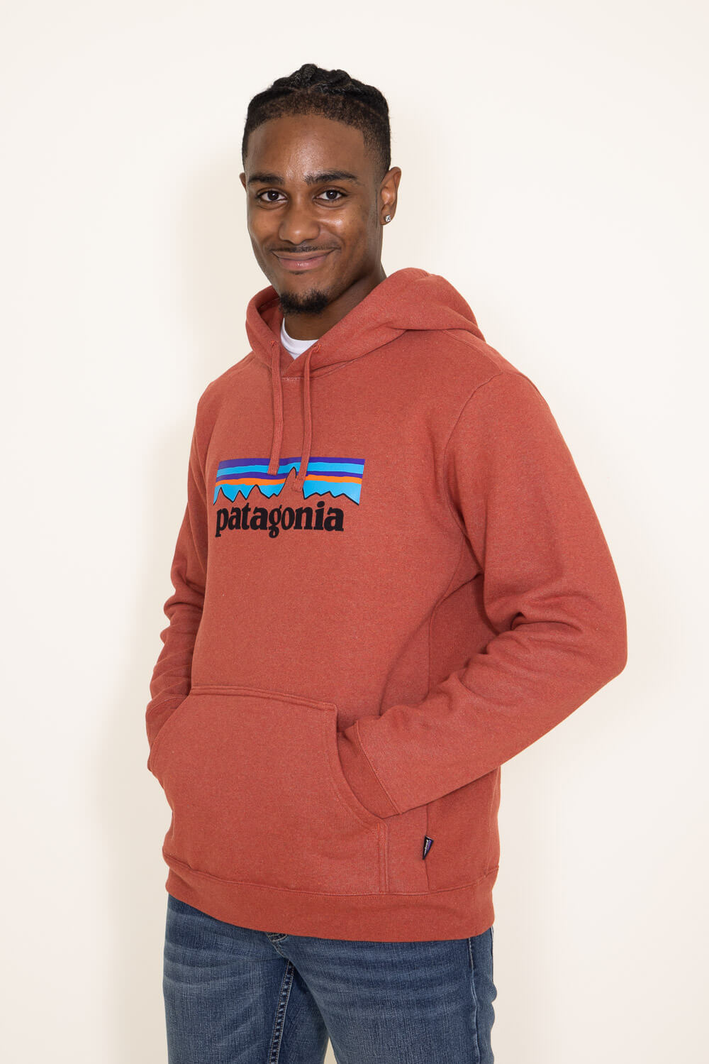 Red on sale patagonia pullover