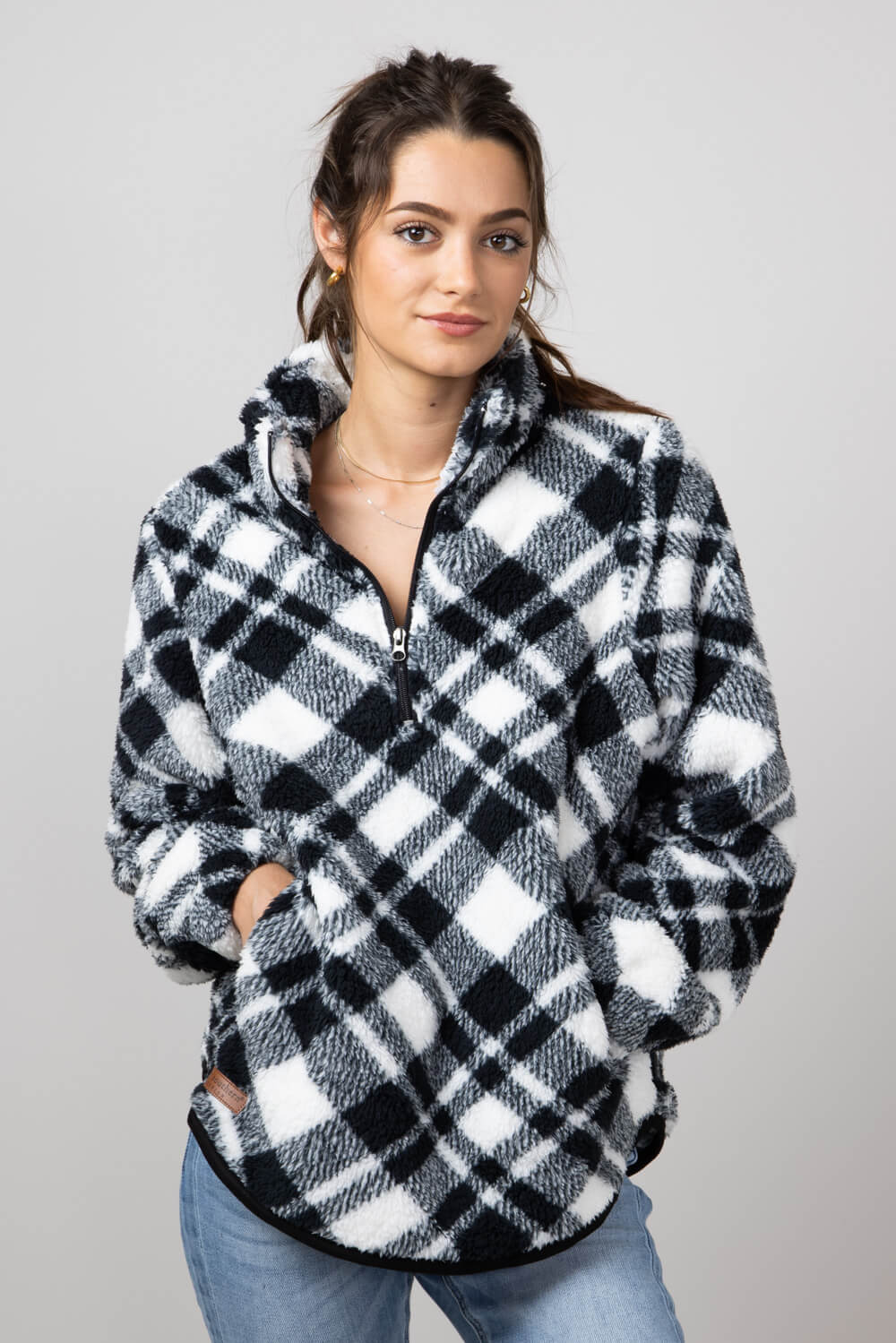 Simply Southern Plaid Black and White Pullover Large