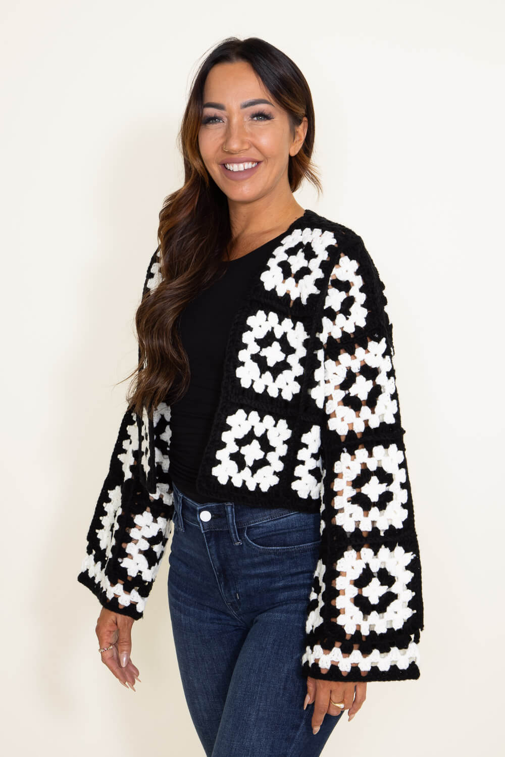 Granny Square Crochet Cropped Cardigan for Women in Black/White