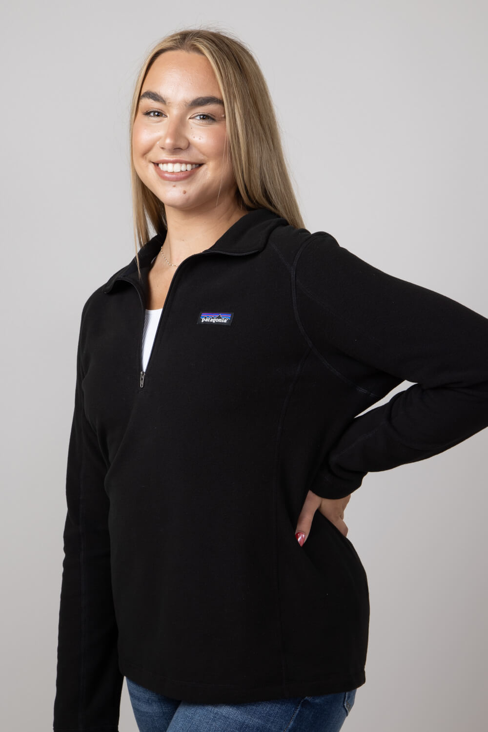 Patagonia Women s Micro D Quarter Zip Pullover in Black 26278 BLK Glik s