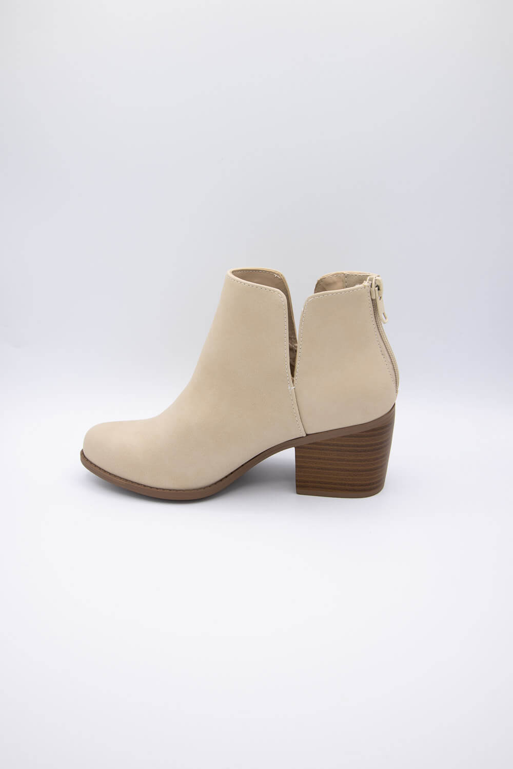 Side slit outlet booties