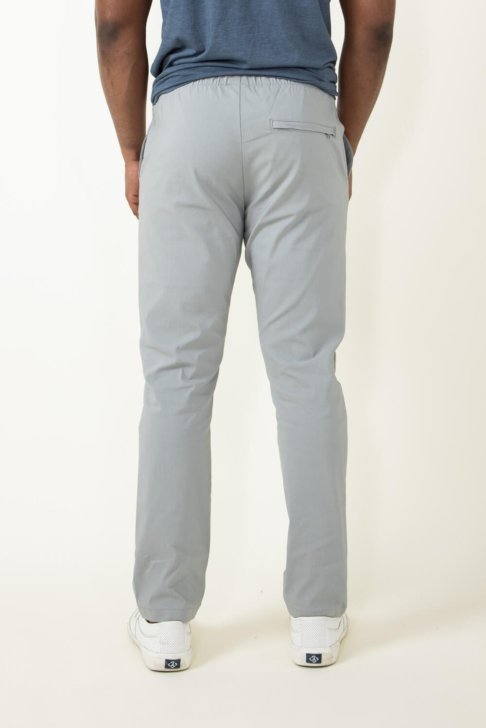 Copper & Oak Elastic File Tech Jogger Pants for Men in Light Grey 