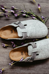 Wool clogs for discount women