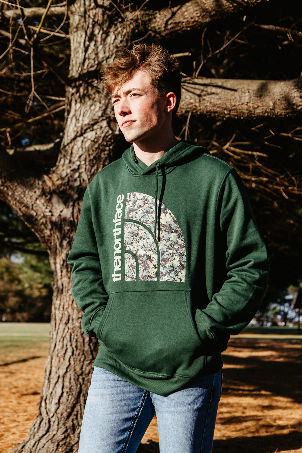 Men's jumbo clearance logo pullover hoodie