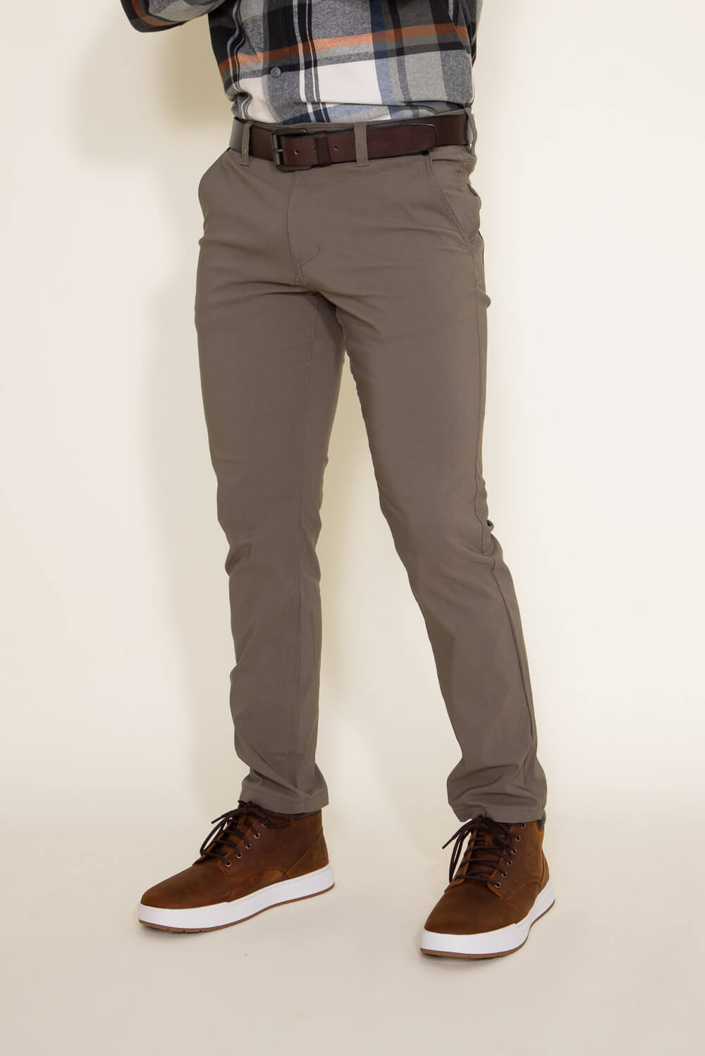 Weatherproof Vintage Faille Trouser Pants for Men in Brown/Green