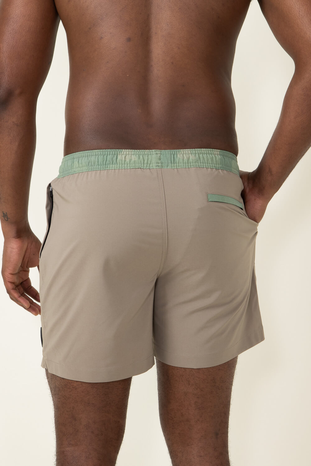 Chubbies Tan Sands Shorts for Men in Khaki | 313241-01-KHAKI – Glik's