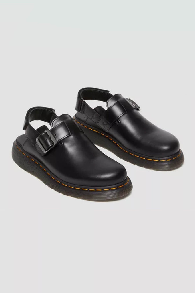 Dr martens black brando best sale