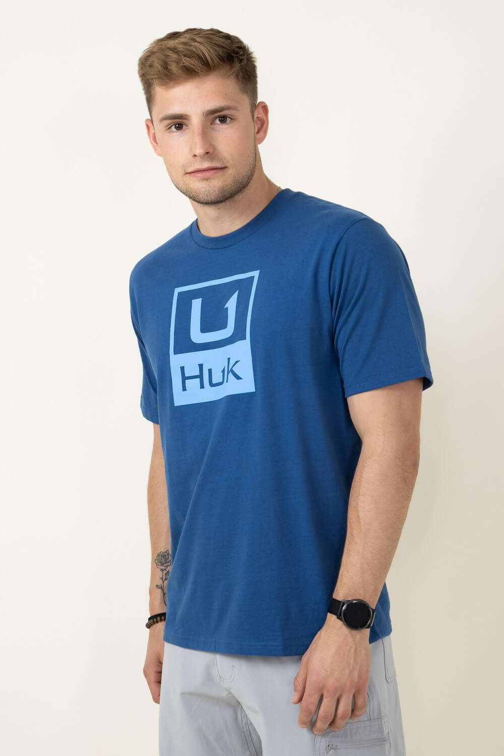 Huk Fishing Huk Stacked Logo T-Shirt for Men in Navy Blue | H1000427-4 ...