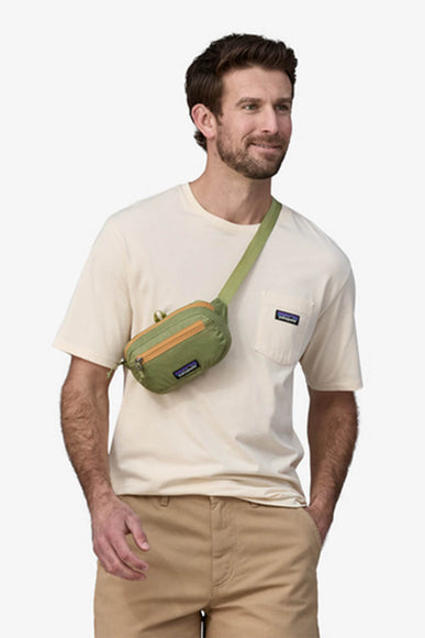 Patagonia Ultralight Mini Hip Pack in Buckhorn Green