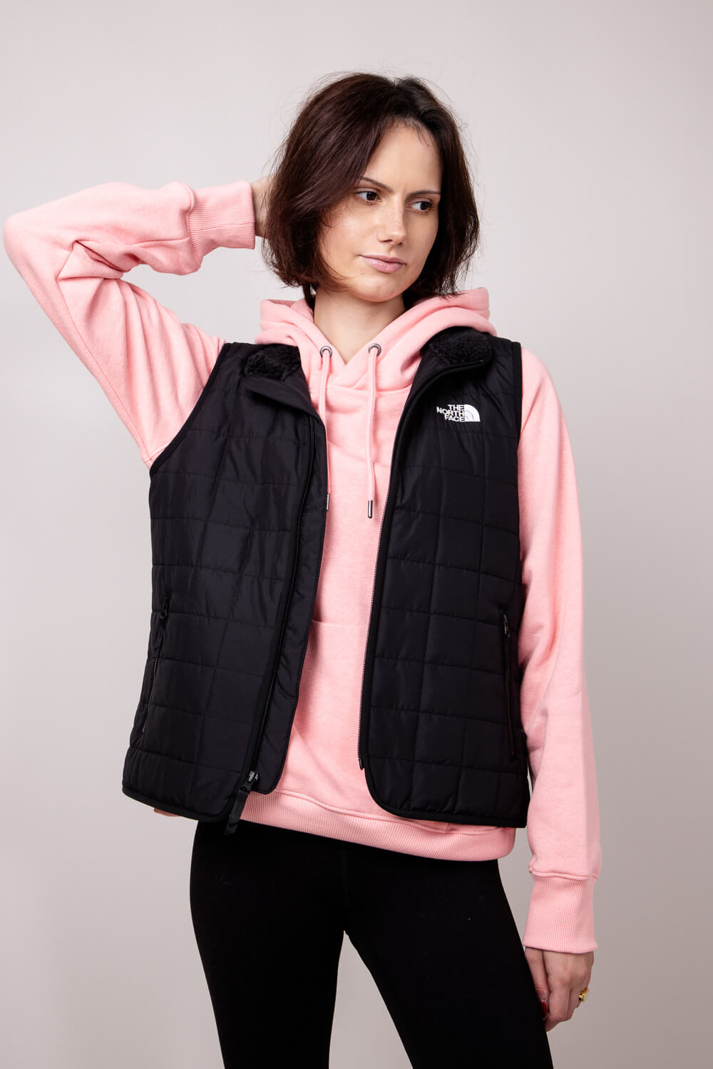 The North Face Women s Junction Insulated Vest TNF Black M