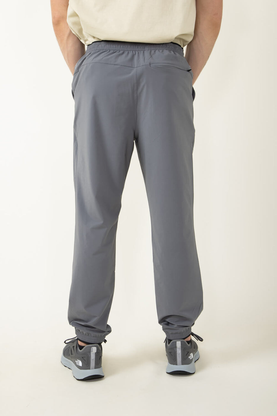 The North Face Box Wander Jogger 2.0 Joggers for Men in Grey