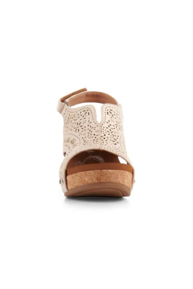 Very G Free Fly Wedge Heels for Women in Cream